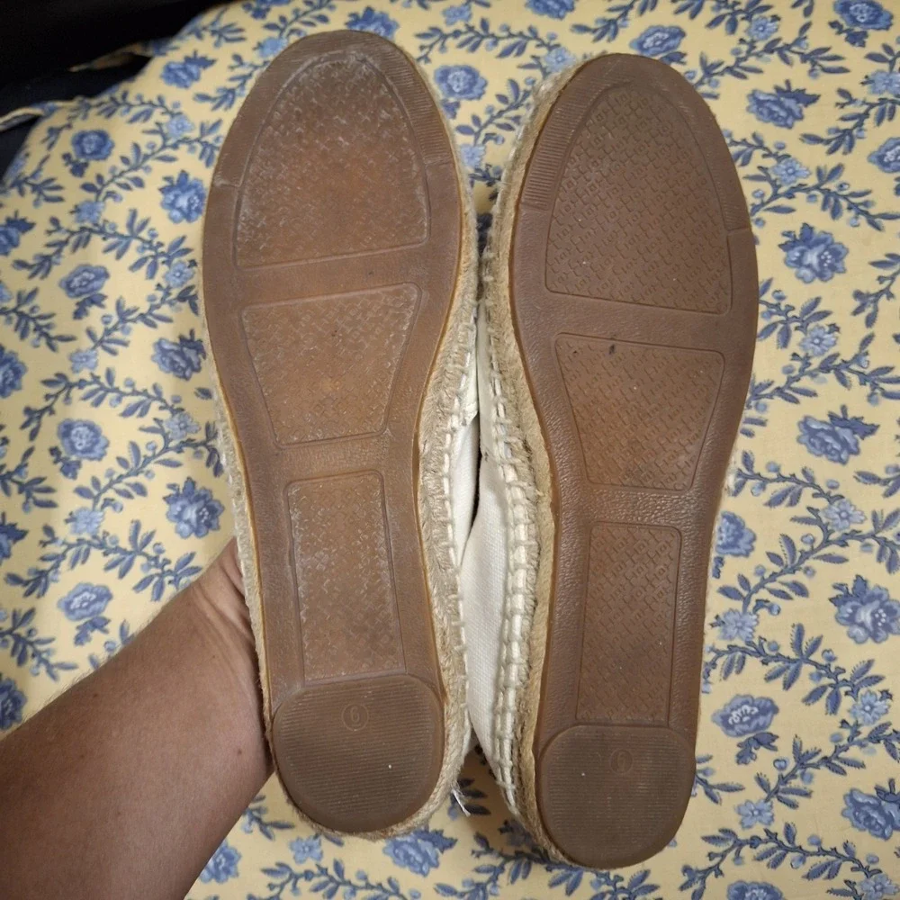 Tory Burch Espadrilles Beige Canvas Preppy Luxury Summer CottageCore Size 6